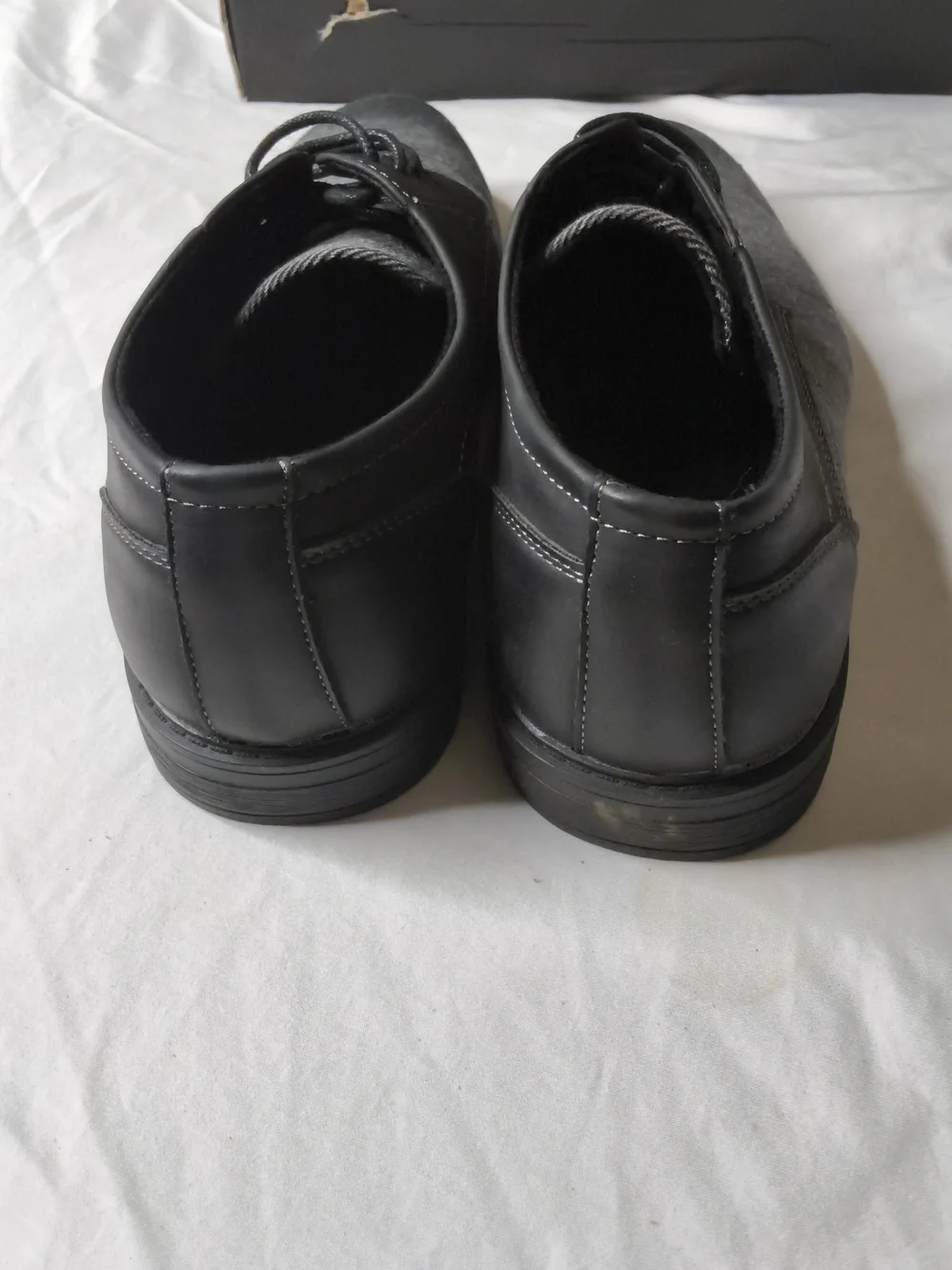 Men's Gray Lace-Up Derby Shoes